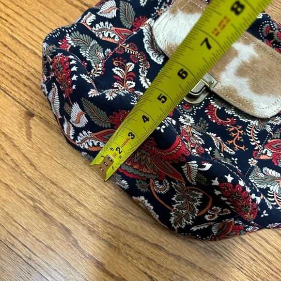 Myra | Red Blue Paisley Floral Canvas With Cow Hide Western Crossbody Purse - Picture 8 of 14